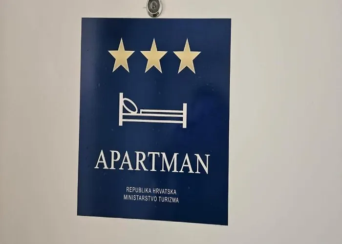 Apartman Gracac Апартаменты *