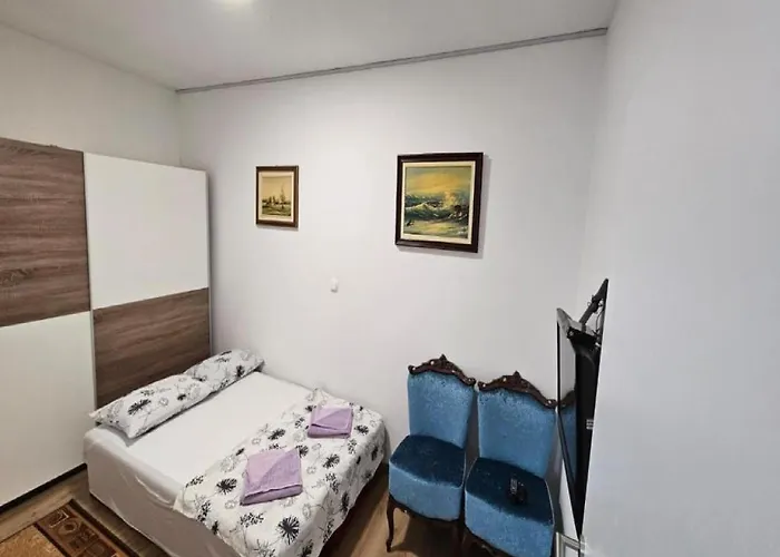 Apartman Gracac דירה