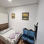 Apartman Gracac 公寓